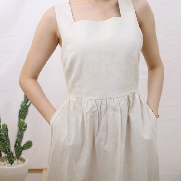lace a line midi dress astr Tenna Floral Lace Bustier Midi Dress main image 0